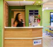 Lobby 3 ibis budget Chatillon Paris Ouest