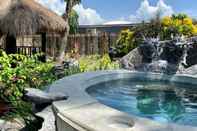 Fasilitas Hiburan Most Exotic Beachfront Villa Keong