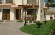 Exterior 3 Vineland Sheromyli Villas