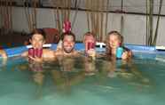 Swimming Pool 3 Dambulla City Hostel