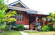 ภายนอกอาคาร 2 Pai Porpeang Guesthouse