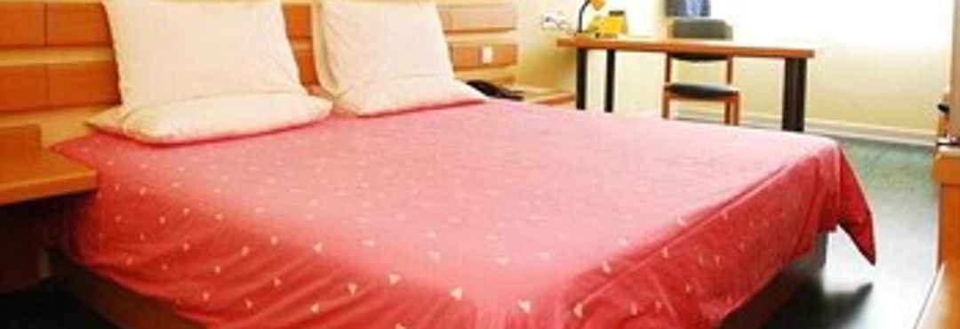 Kamar Tidur Home Inn Shangdi