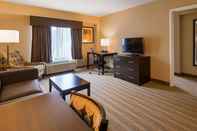 Common Space Best Western Plus Thornburg Inn & Suites