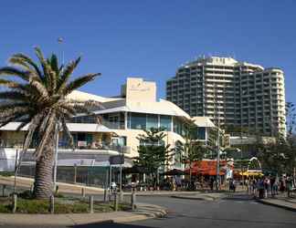 Exterior 2 Scarborough & Absolutely Beachfront