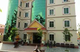 Bên ngoài 4 Borey Vatanac Guesthouse