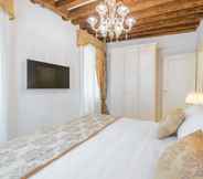 Bedroom 5 San Teodoro Palace Luxury Apartments