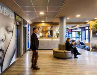 Lobby 2 ibis budget Marne la Vallee Pontault Combault