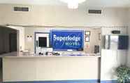 ล็อบบี้ 2 SuperLodge Motel