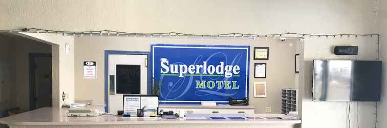 Lobby SuperLodge Motel