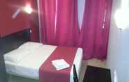 Kamar Tidur 6 Hipotel Paris Bastille Saint Antoine