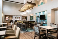 Bar, Kafe dan Lounge Hampton Inn & Suites Hudson