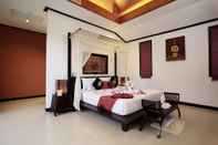 Kamar Tidur The Iris Pool Villa