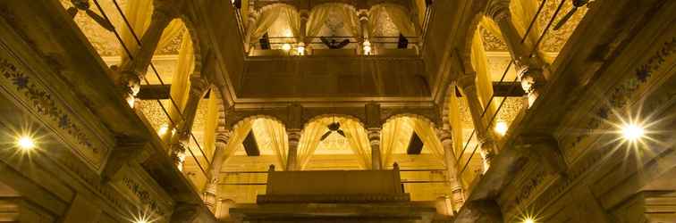 Lobby BrijRama Palace, Varanasi - By the Ganges