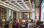 Bar, Cafe and Lounge 3 Wanda Reign on the Bund