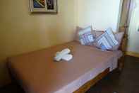 Kamar Tidur Royal Paradise Guesthouse