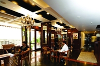 Lobby Seasons Hotels & Resorts