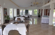 Restaurant 7 L Anse a L'eau Beach House