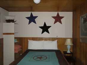 Bedroom 4 Shakti Cove Cottages