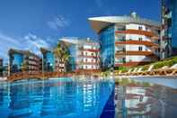 Swimming Pool Onkel Rada Apart Hotel