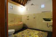 Toilet Kamar Villa Lihat Sawah