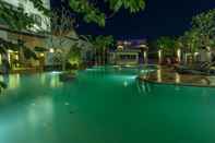 Swimming Pool Yeak Loam Hotel