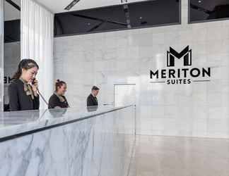 Lobby 2 Meriton Suites Mascot Central