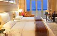 Bilik Tidur 3 Golden shinning new century grand hotel