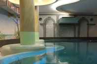 Swimming Pool Hotel Residenz