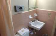 Toilet Kamar 4 Budget Inn Winter Haven