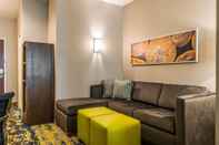 Ruang untuk Umum Comfort Inn & Suites