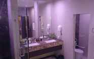 Toilet Kamar 4 Hotel Aifa