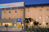 Exterior ibis budget Istres Trigance