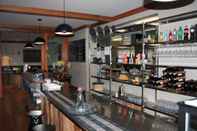 Bar, Cafe and Lounge BIG4 Stuart Range Outback Resort