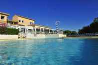 Swimming Pool VVF Narbonne-Plage Saint-Pierre-la-Mer