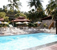 Kolam Renang 2 Hotel Village do Sol