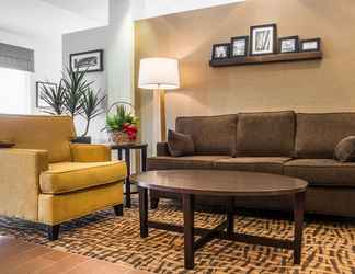 Sảnh chờ 2 Sleep Inn & Suites Airport