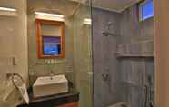 Toilet Kamar 7 Lemas Holiday Bungalow