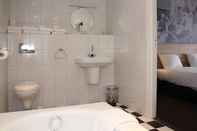 In-room Bathroom Stadshotel De Klok