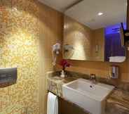 In-room Bathroom 3 Club Grand Side Amazon Water World - All Inclusive