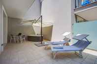 Kolam Renang Rimini Suite Hotel