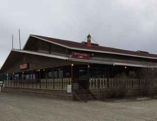 Bangunan 2 Airport Chalet