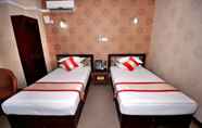 Kamar Tidur 6 Diamond Crown Hotel