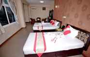 Kamar Tidur 2 Diamond Crown Hotel