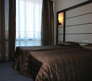 Phòng ngủ 4 Hotel Sunny Bay