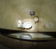 Phòng tắm bên trong 4 Lütel Hotel Xpark Gloria Outlets Shin Kong Cinemas