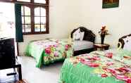 Kamar Tidur 5 Warung Coco Hostel