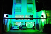 Bangunan Hotel Casa Blanca Villeta