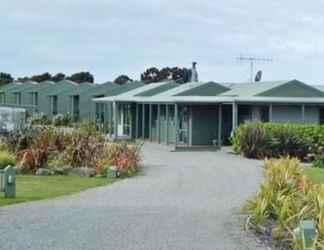 Exterior 2 Omau Settlers Lodge Motel