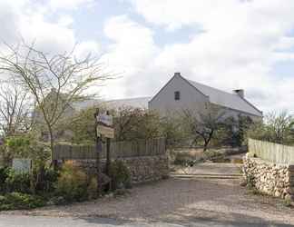 Exterior 2 Karoo View Cottages