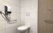 In-room Bathroom 7 Brit Hotel Brive
